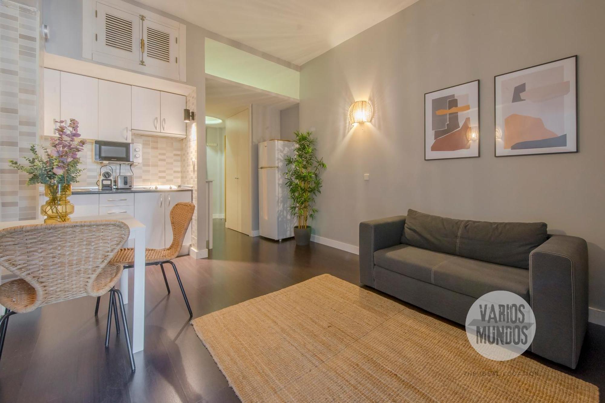 Sutil Elegancia 3, En Plaza De Chueca Apartment *
